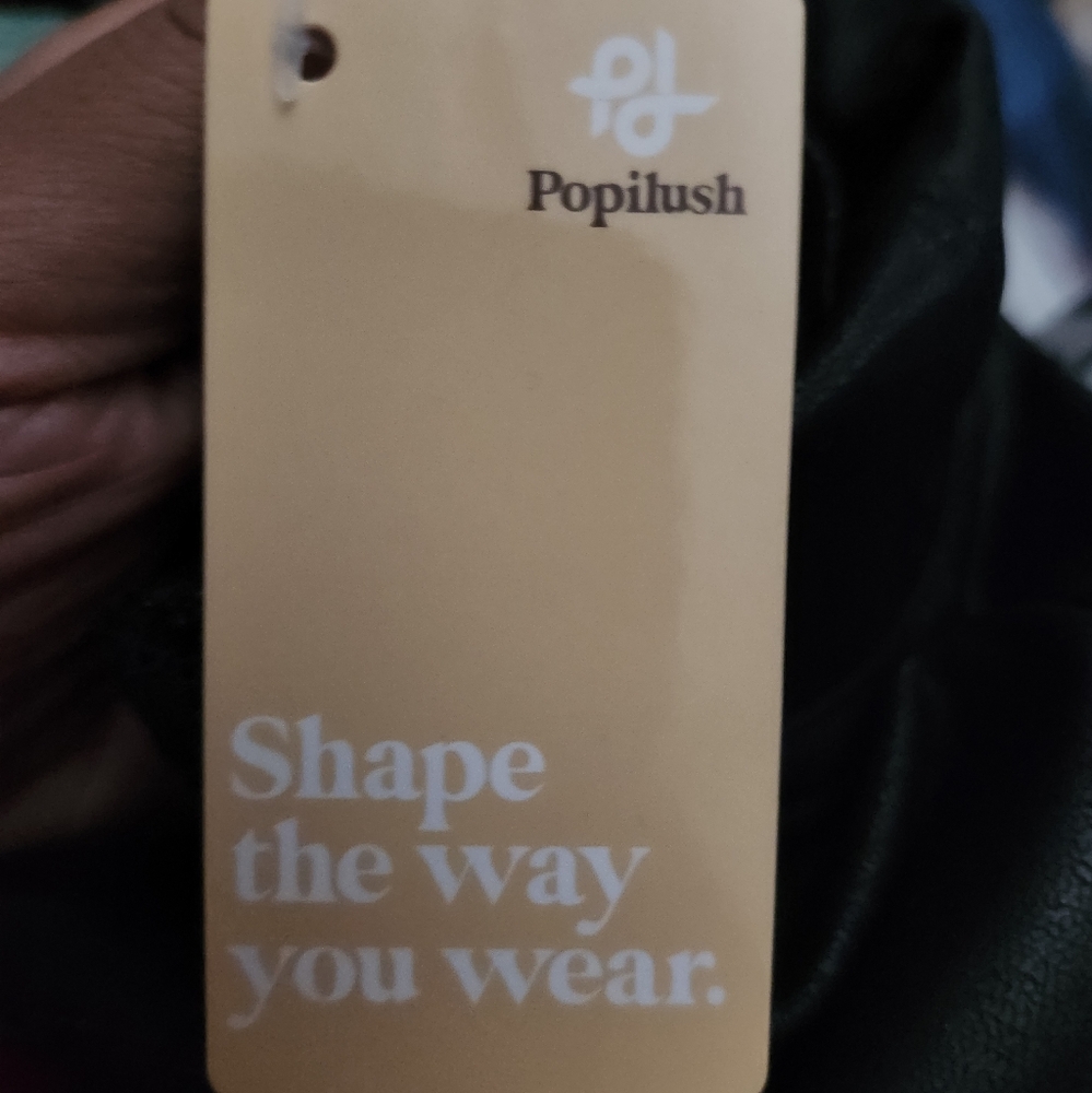 Shapewaer bodysuit black size medium